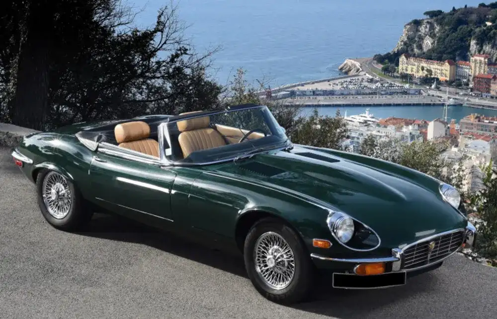 JAGUAR Type E V12