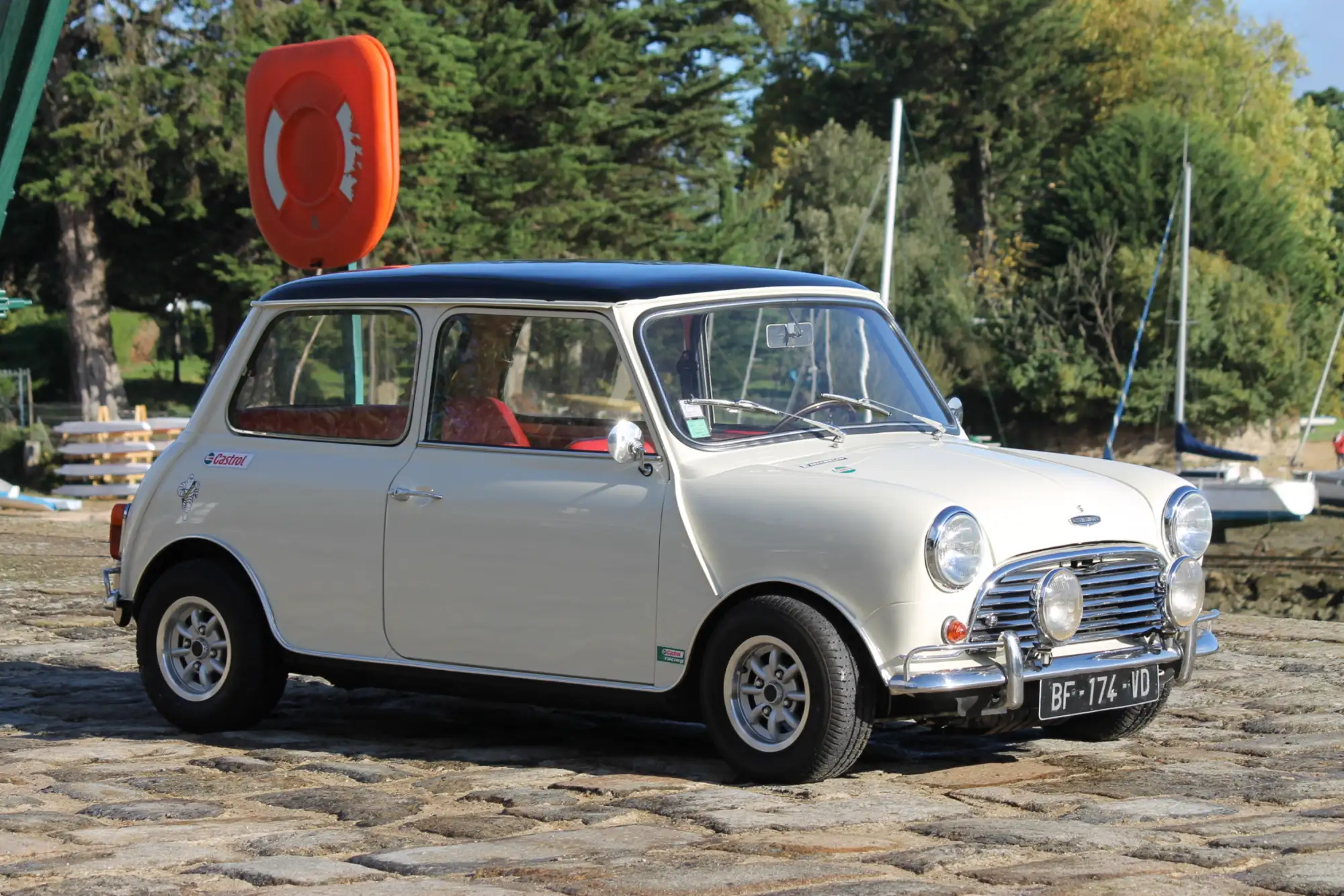 AUSTIN MINI