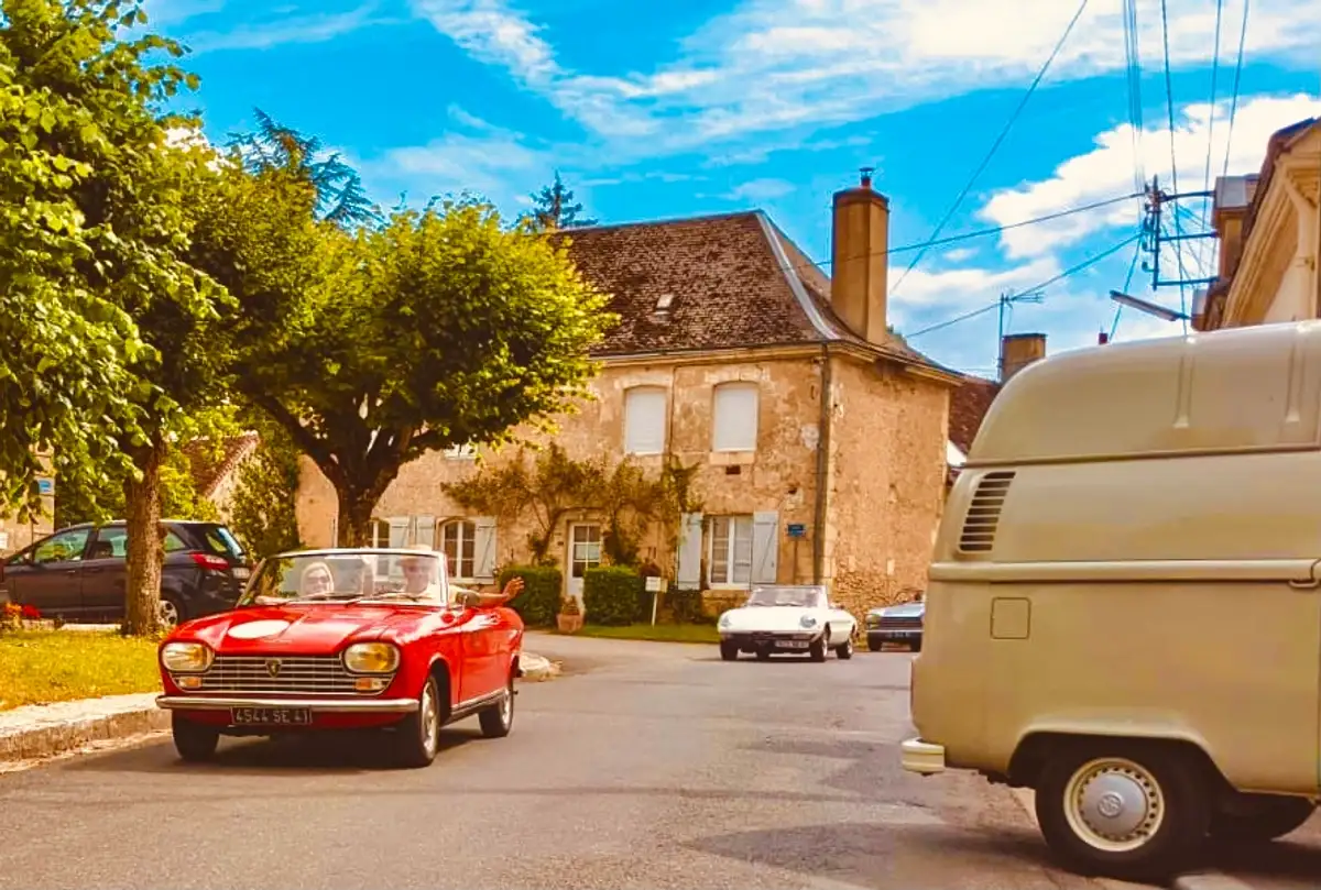 PEUGEOT 204 cabriolet