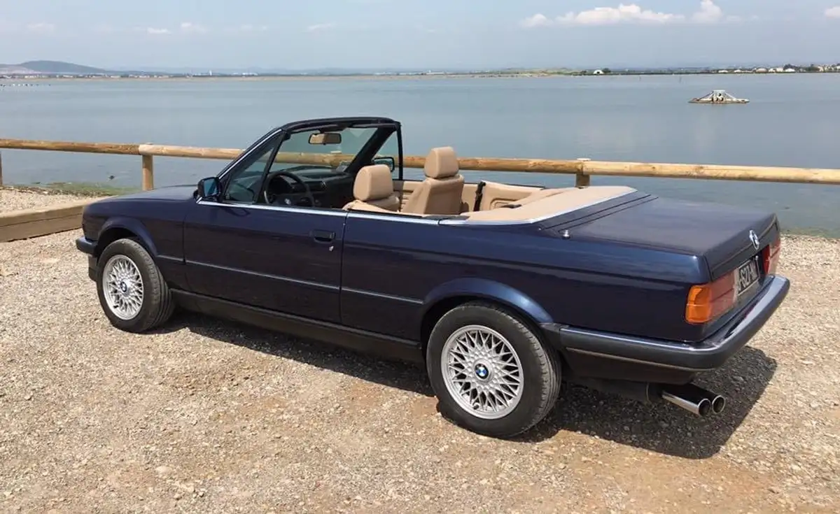 BMW E30