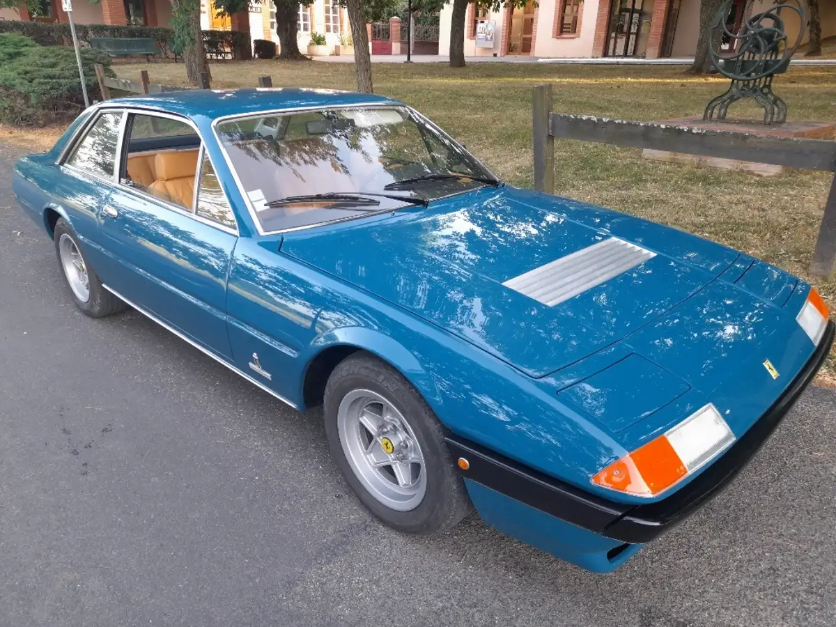 FERRARI 400