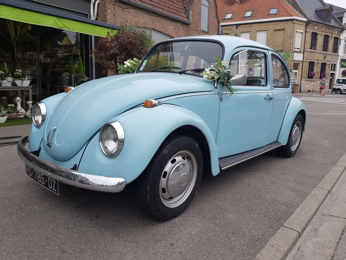 VOLKSWAGEN Coccinelle