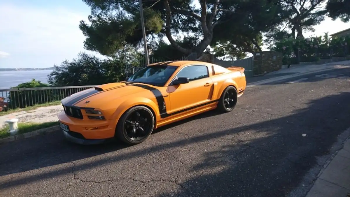 FORD MUSTANG SHELBY COUPE GT 300