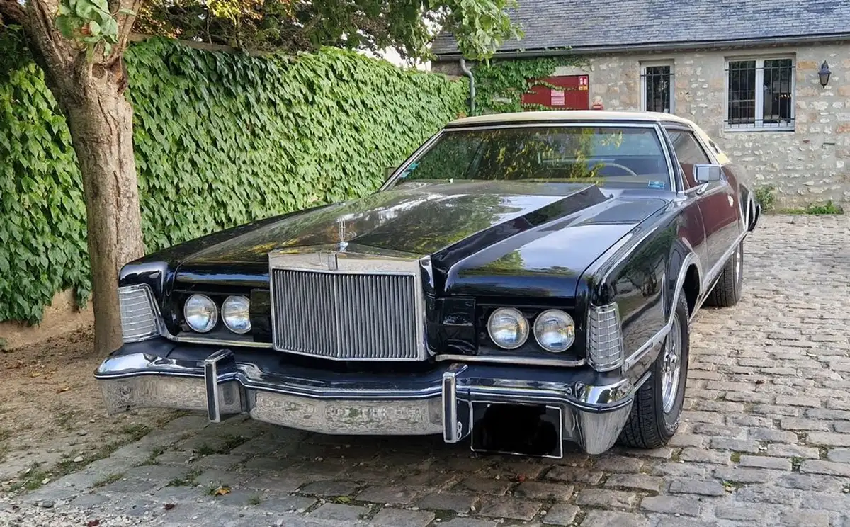 LINCOLN Continental Mark IV