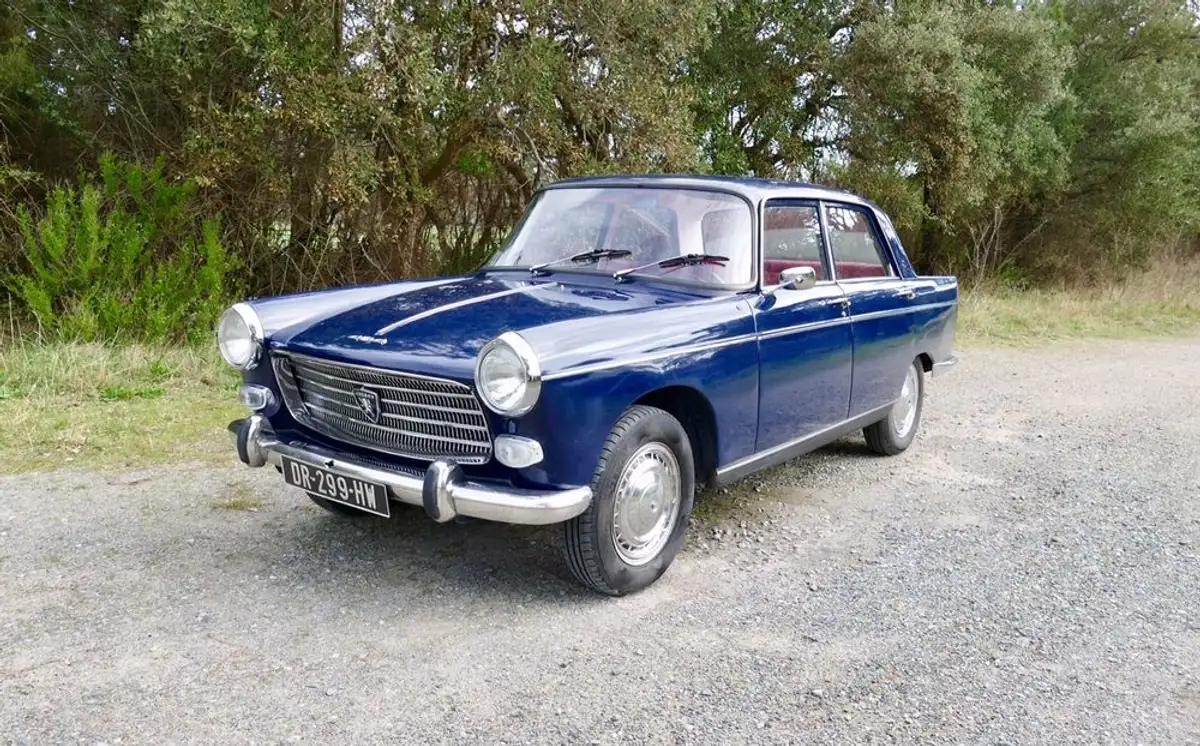 PEUGEOT 404