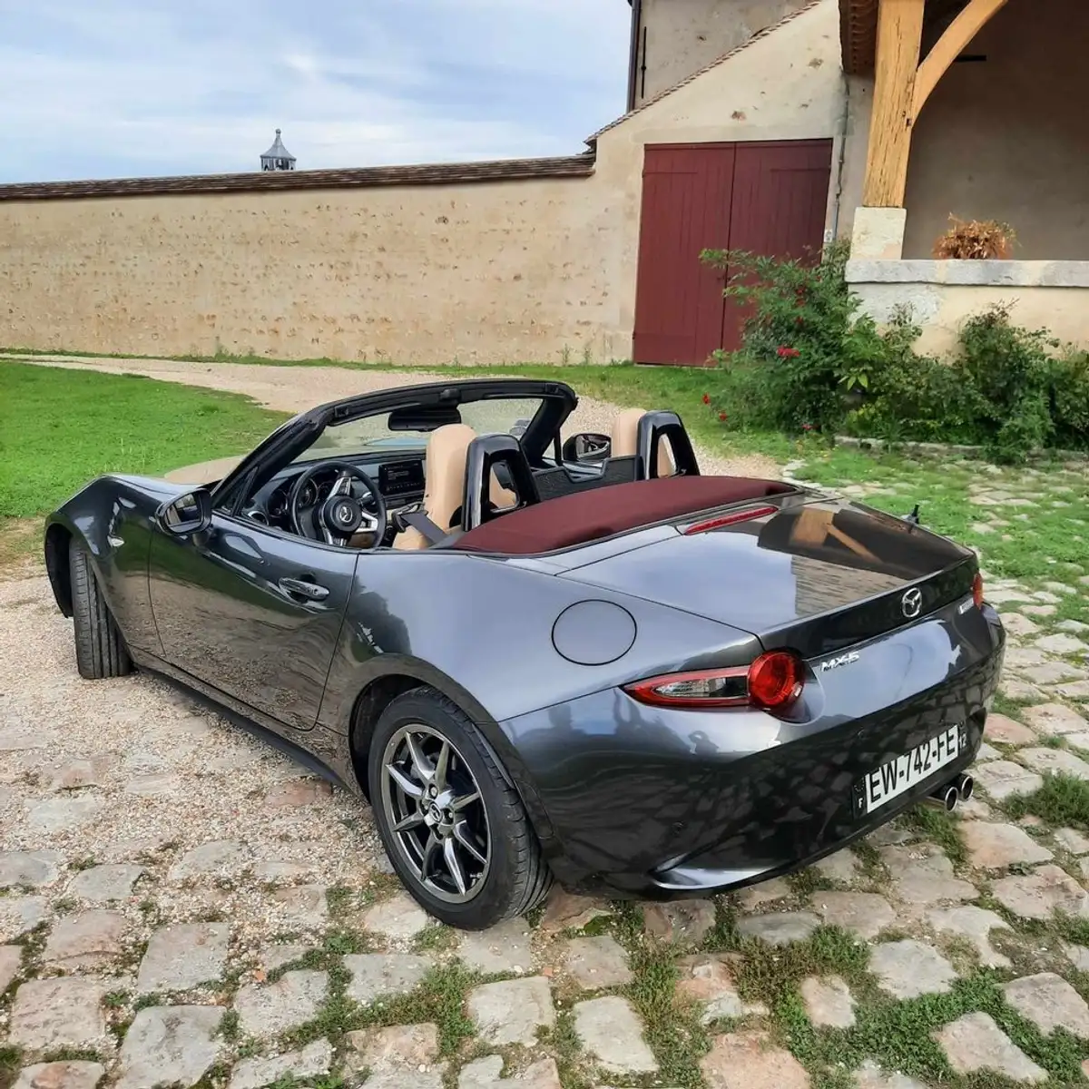 MAZDA MX5