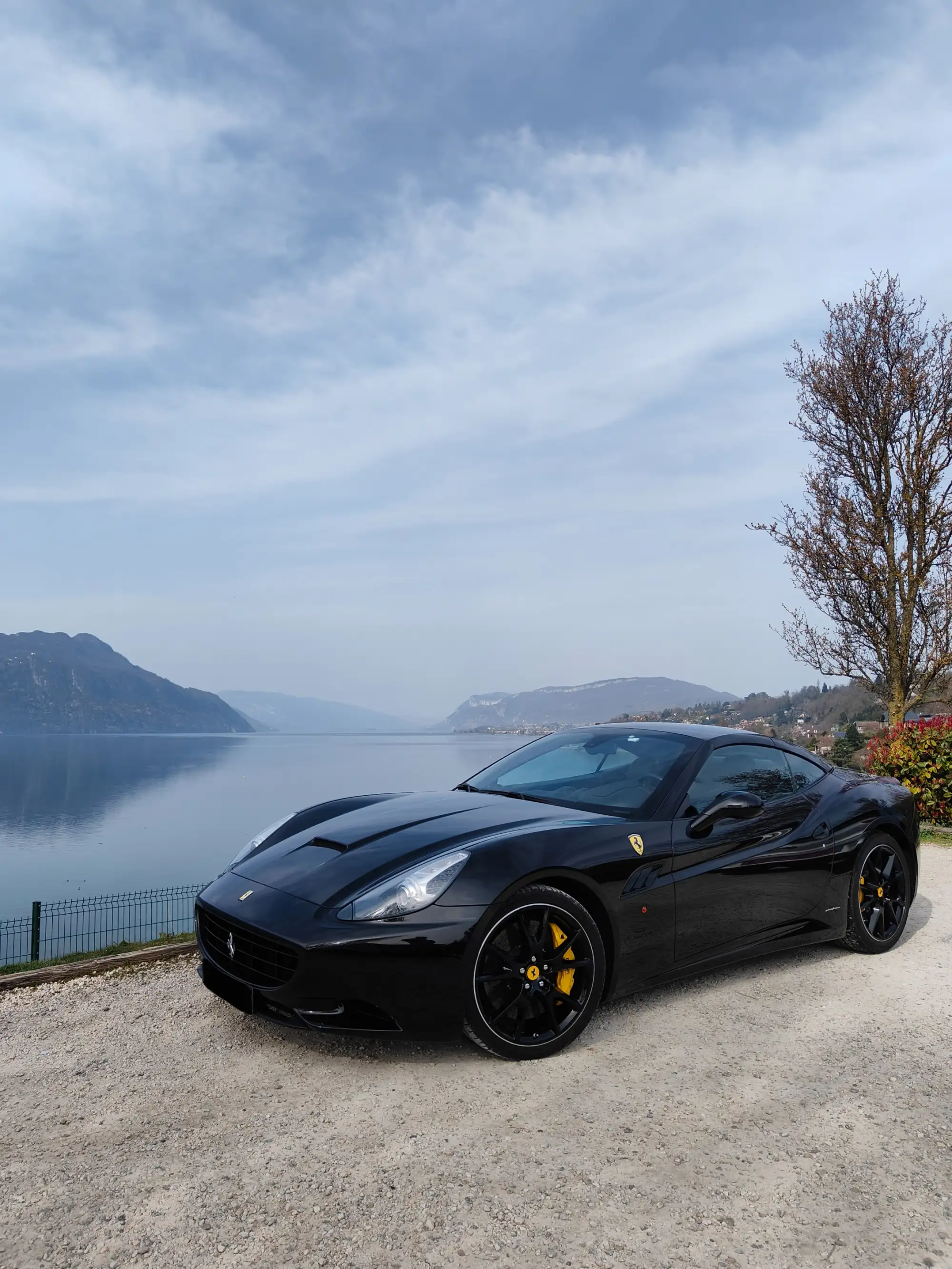 FERRARI California