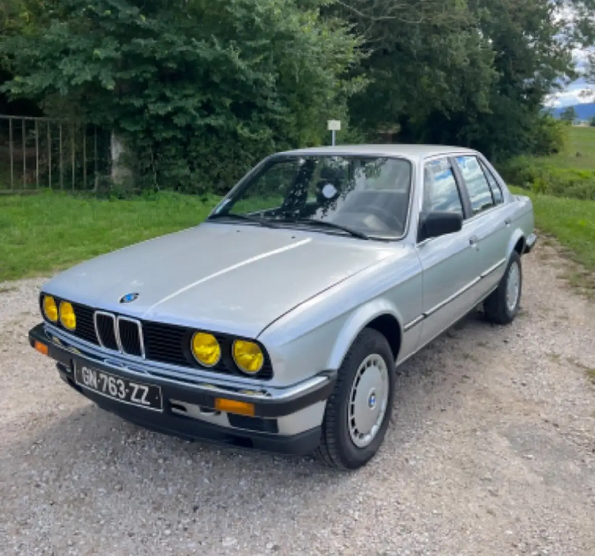 BMW E30