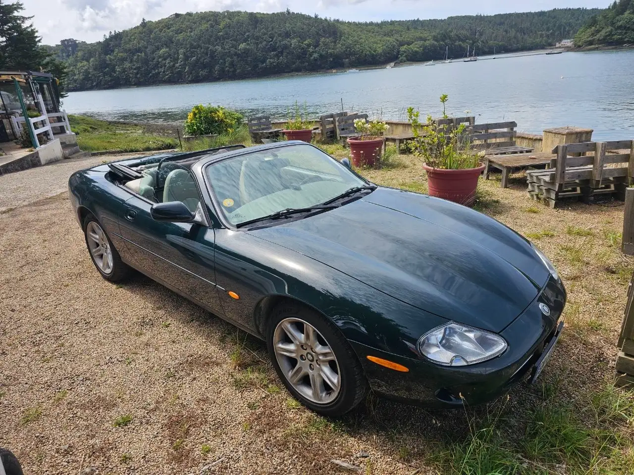 JAGUAR XK8