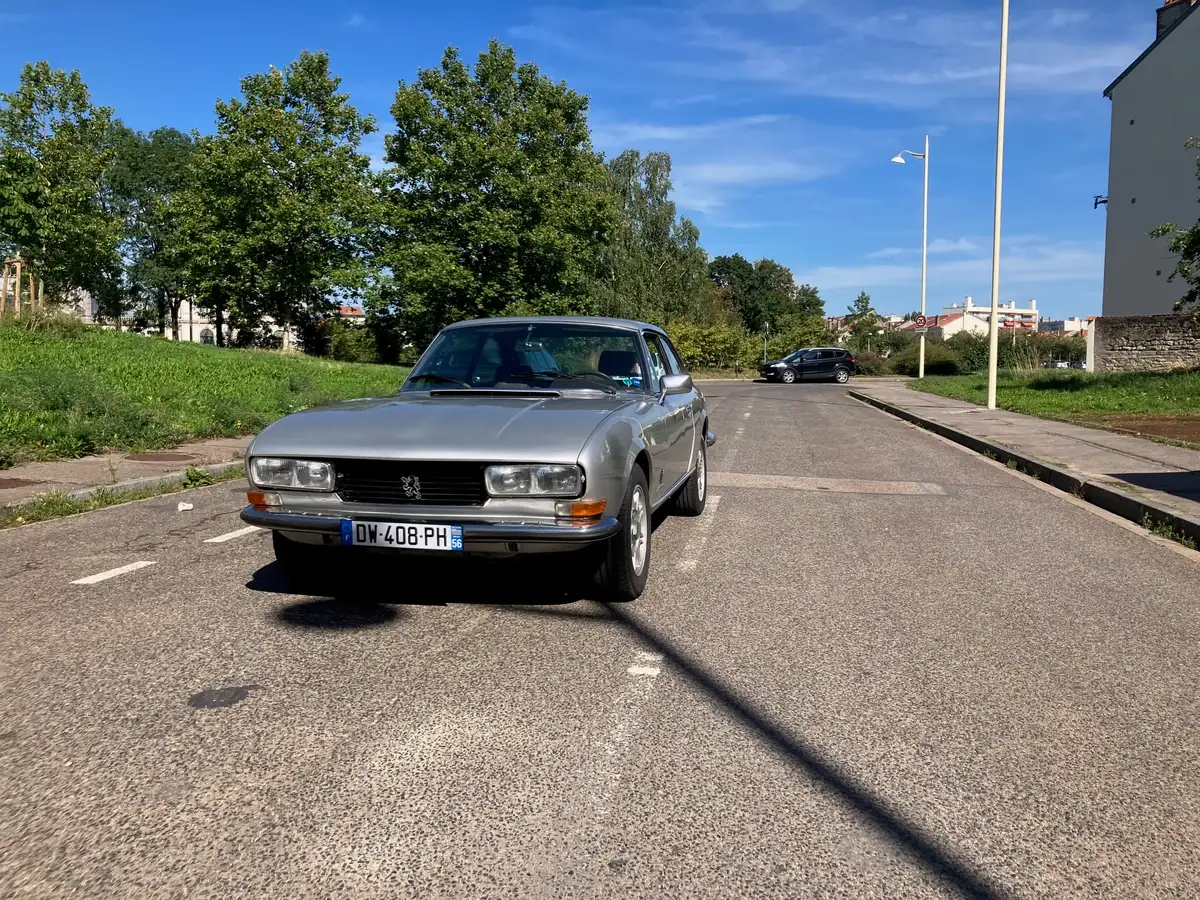 PEUGEOT 504