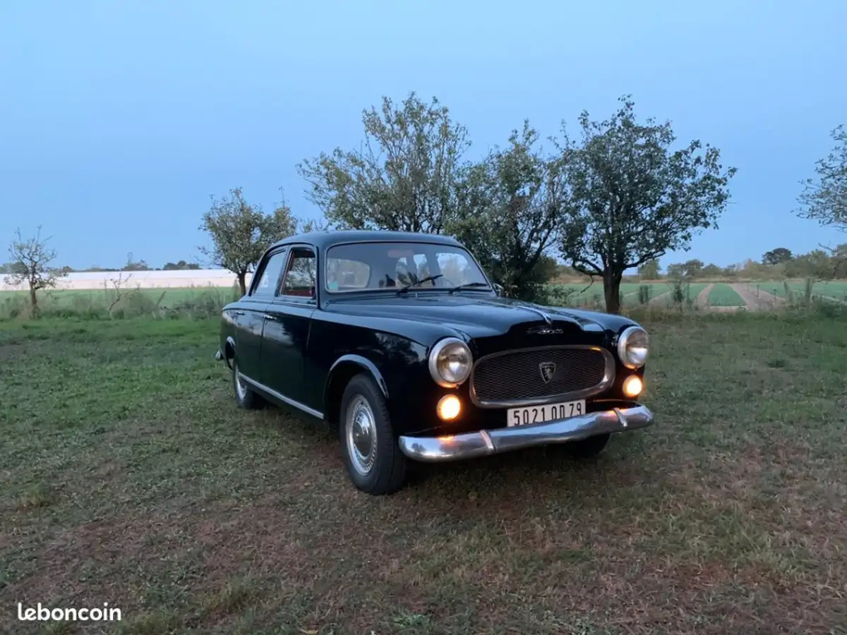 PEUGEOT 403