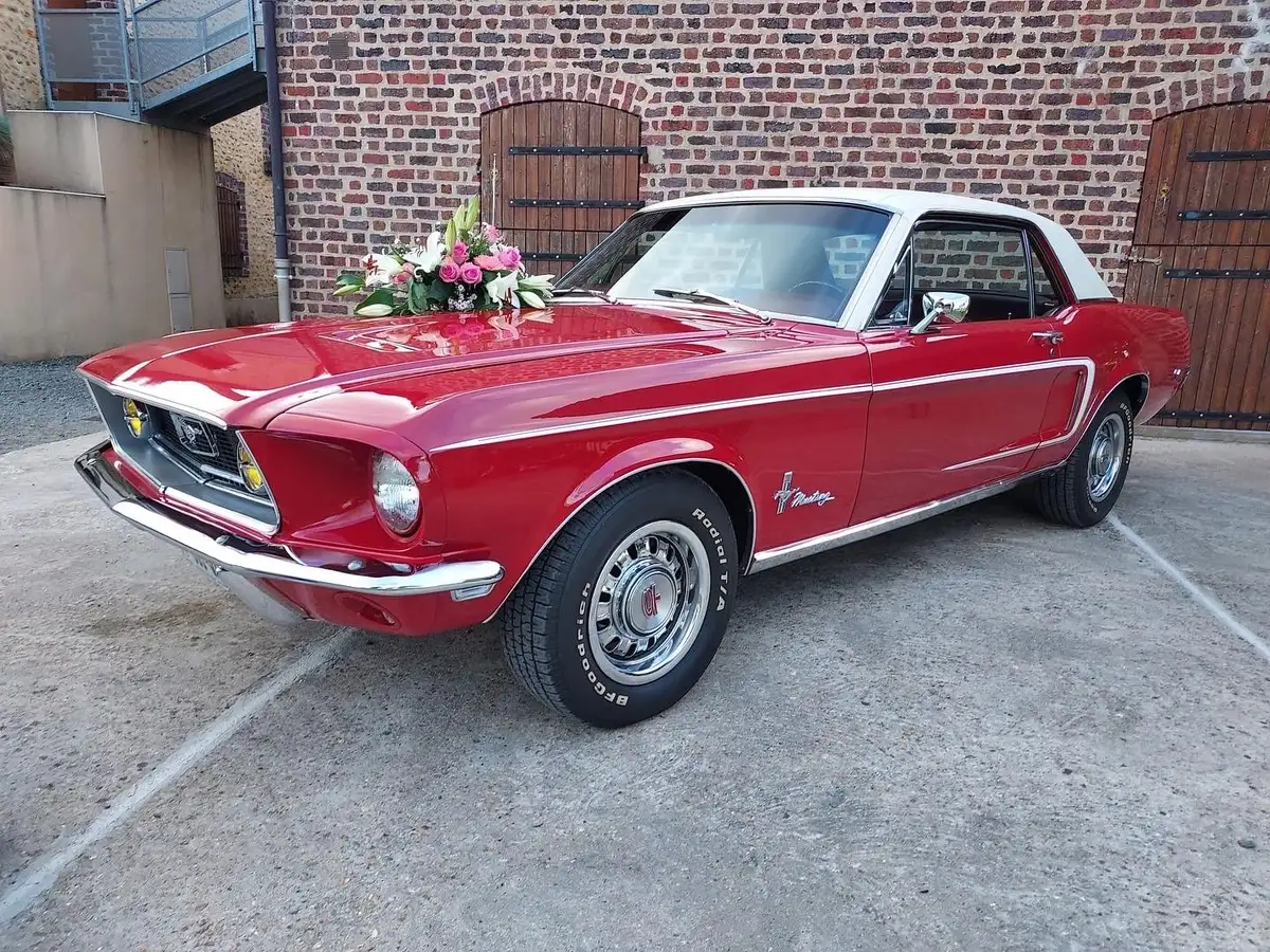 FORD Mustang