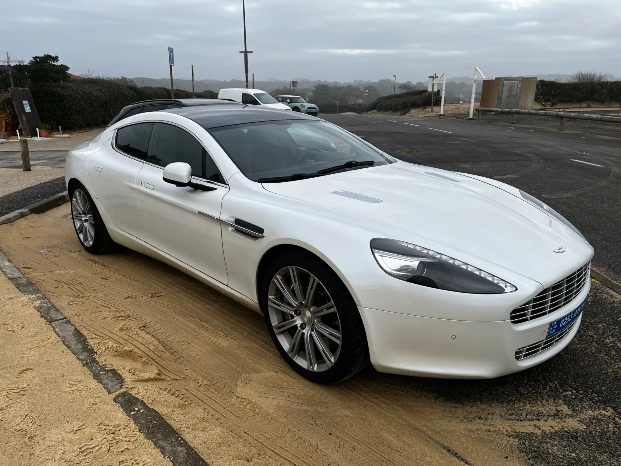 ASTON MARTIN Rapide