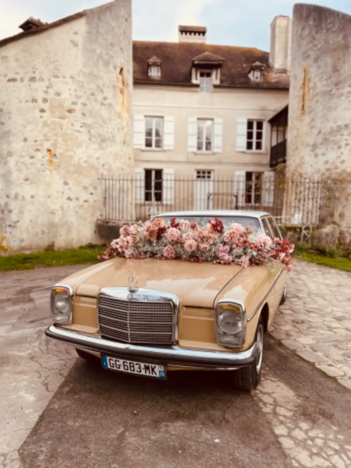 MERCEDES W115