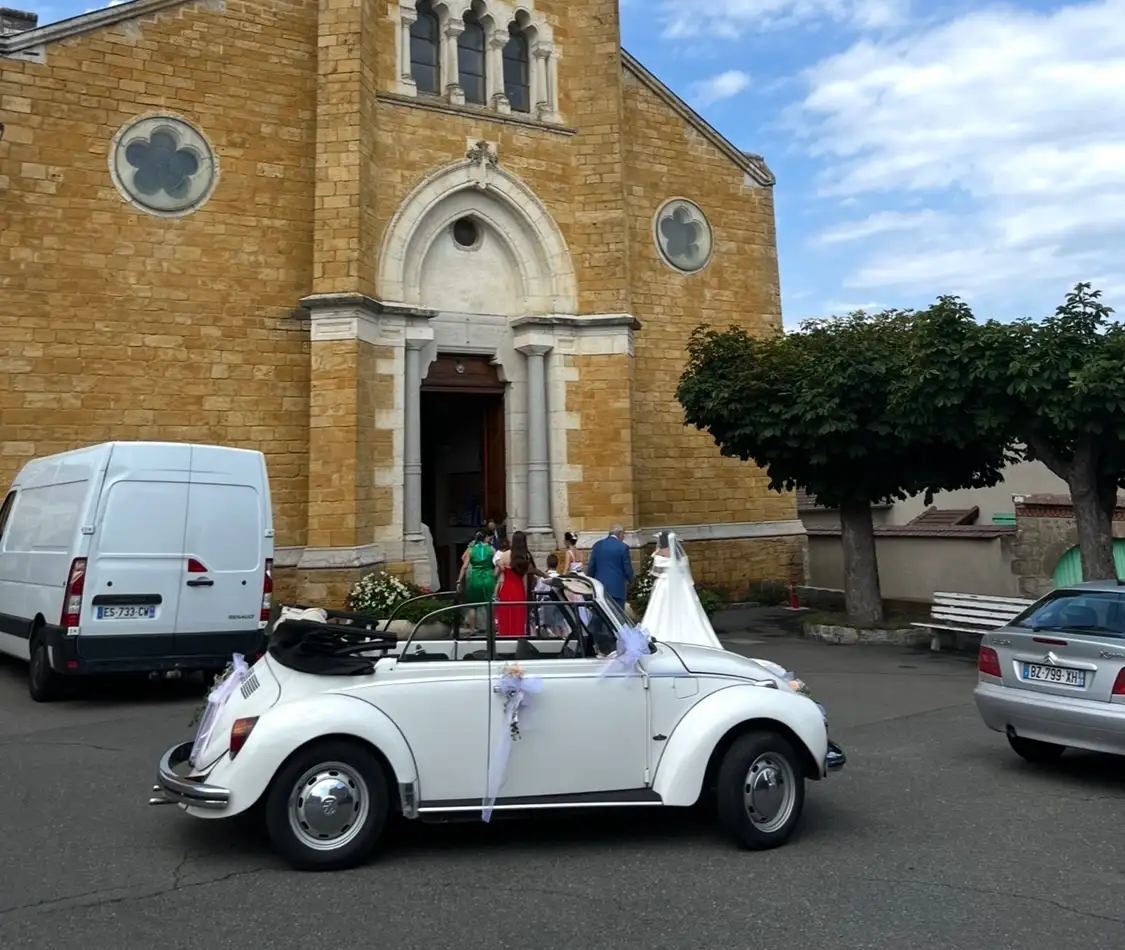 VOLKSWAGEN Coccinelle