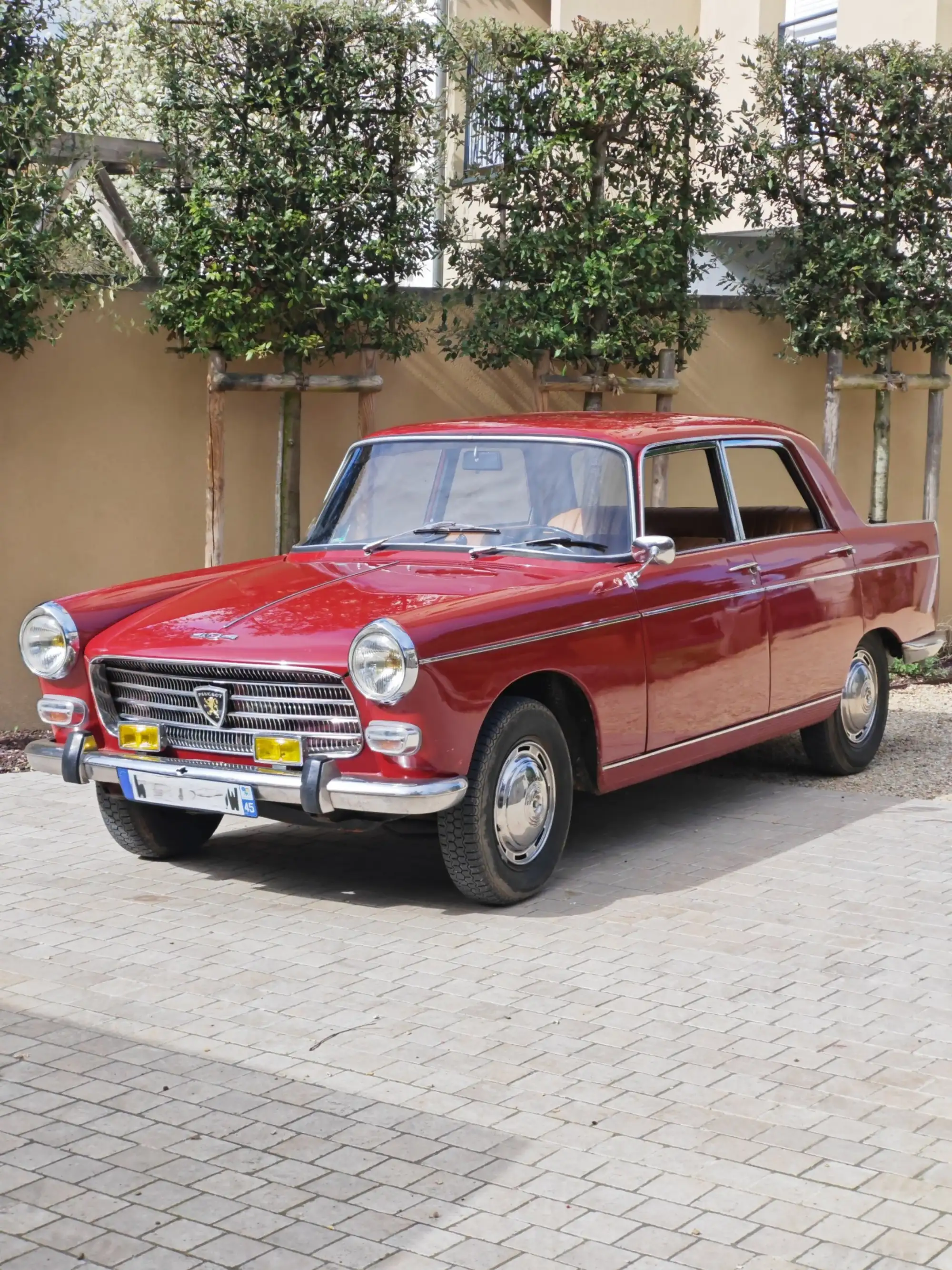 PEUGEOT 404
