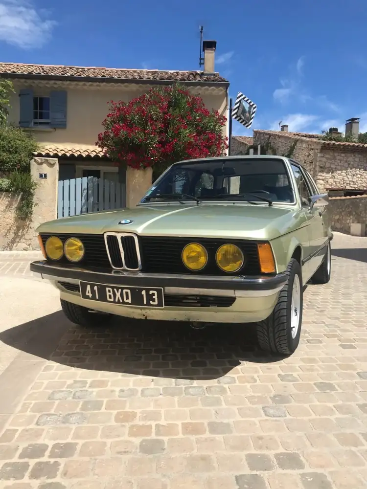 BMW 318 e21 Série 3