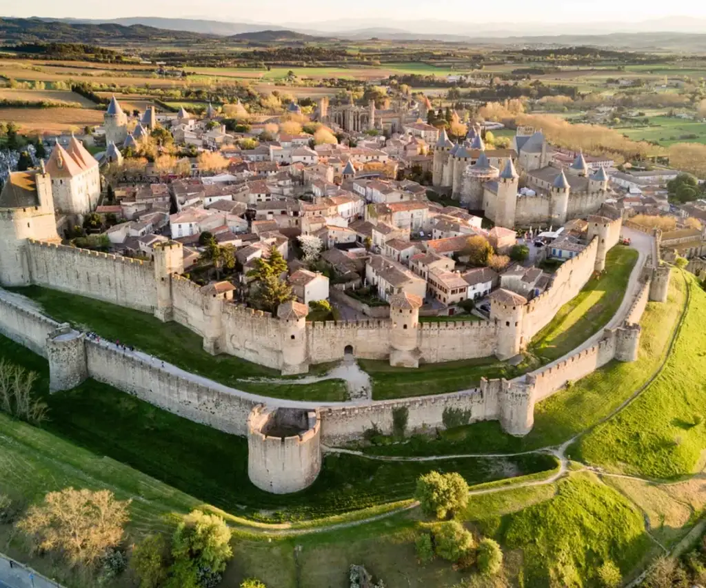 Location voiture ancienne Carcassonne