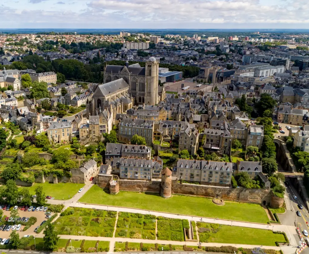 Location voiture ancienne Le Mans