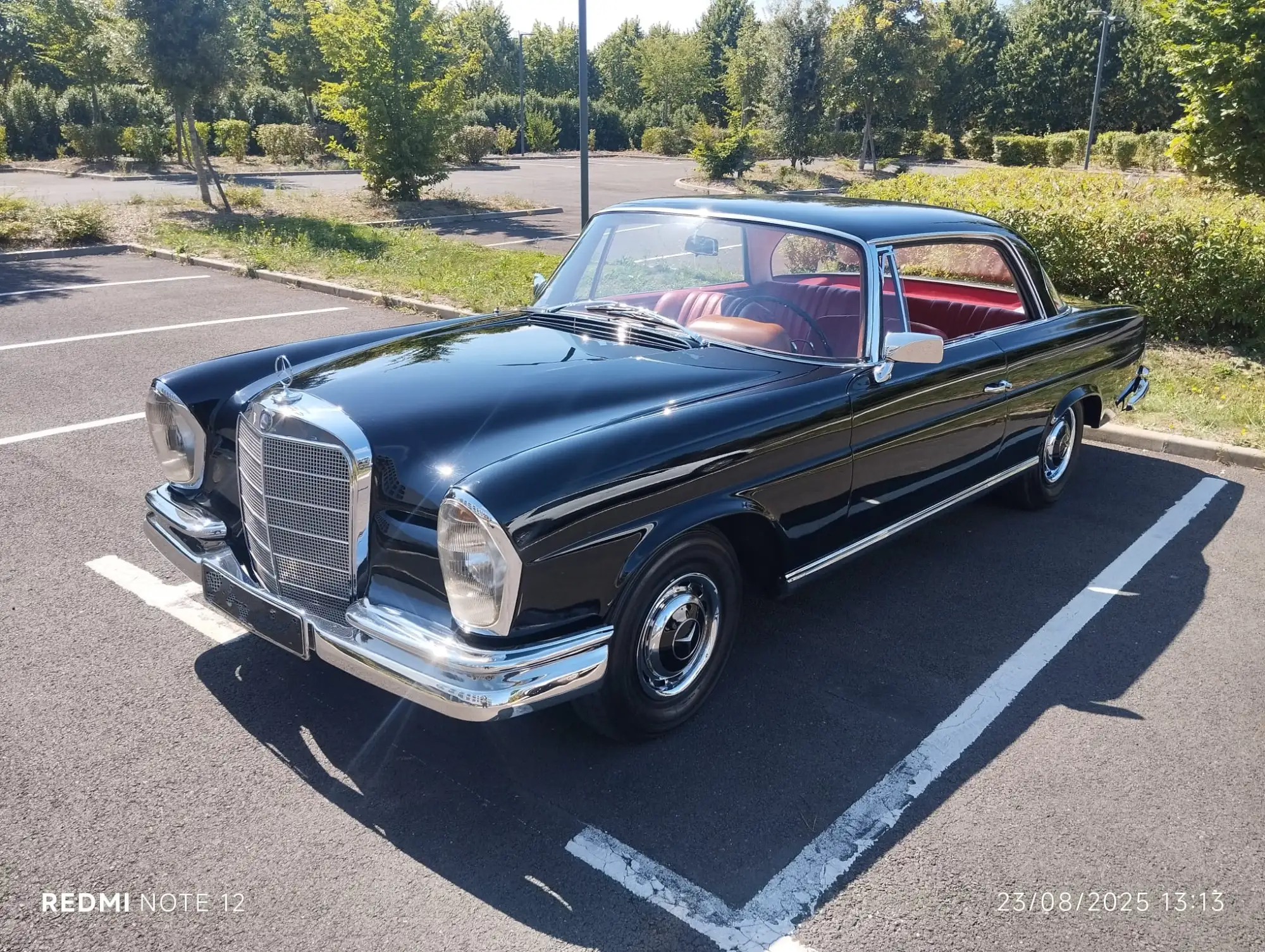 MERCEDES W111 coupé 220se