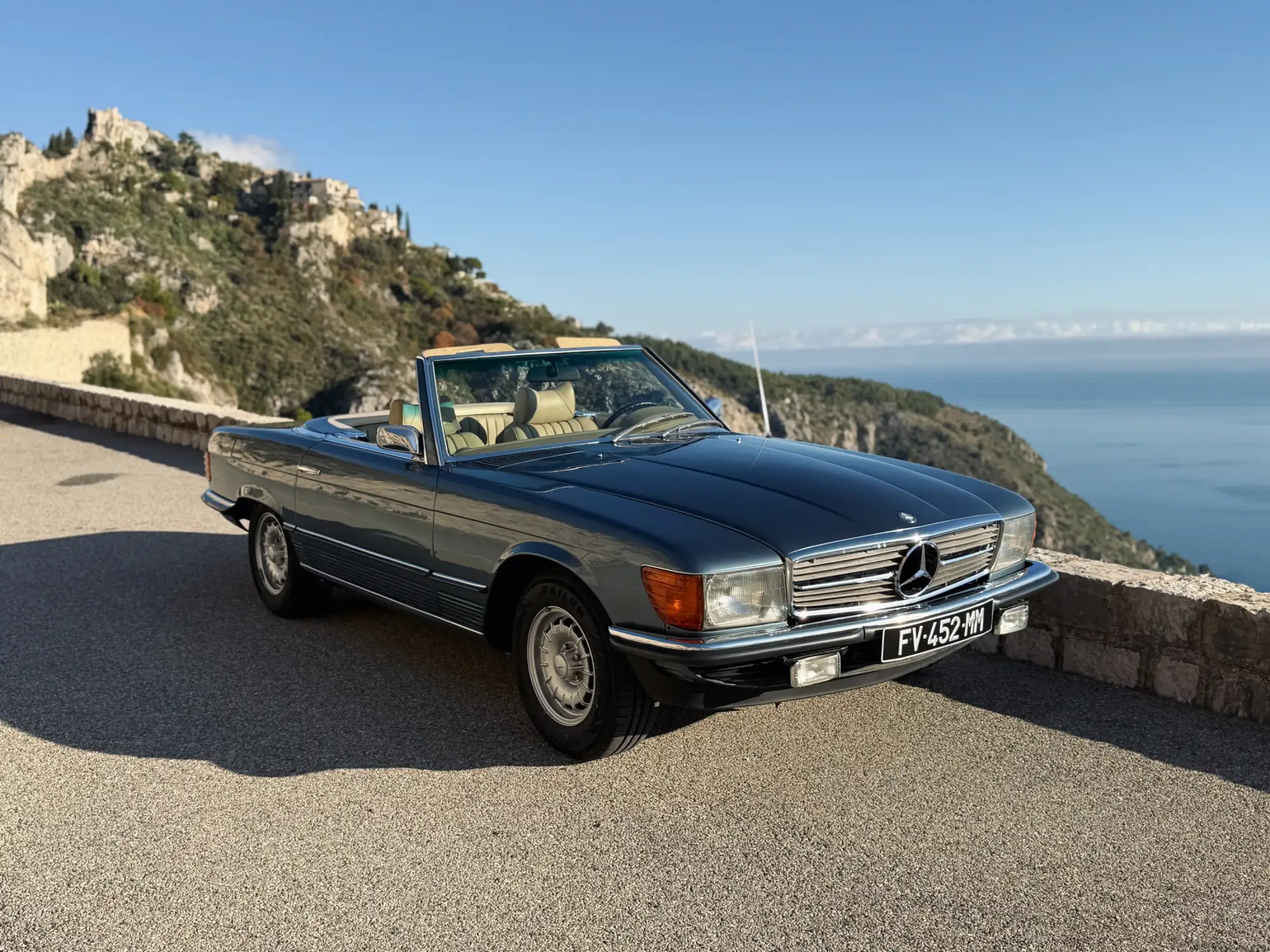 MERCEDES 350SL R107