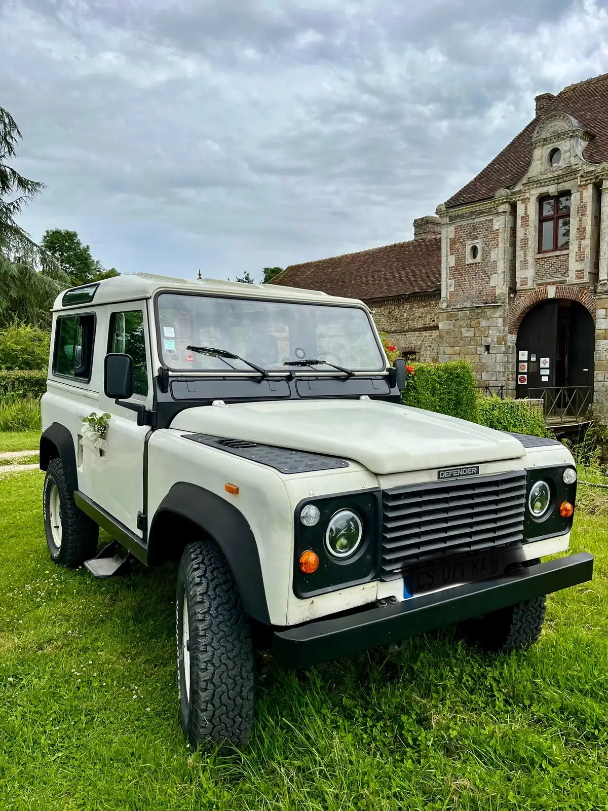 LAND ROVER Defender