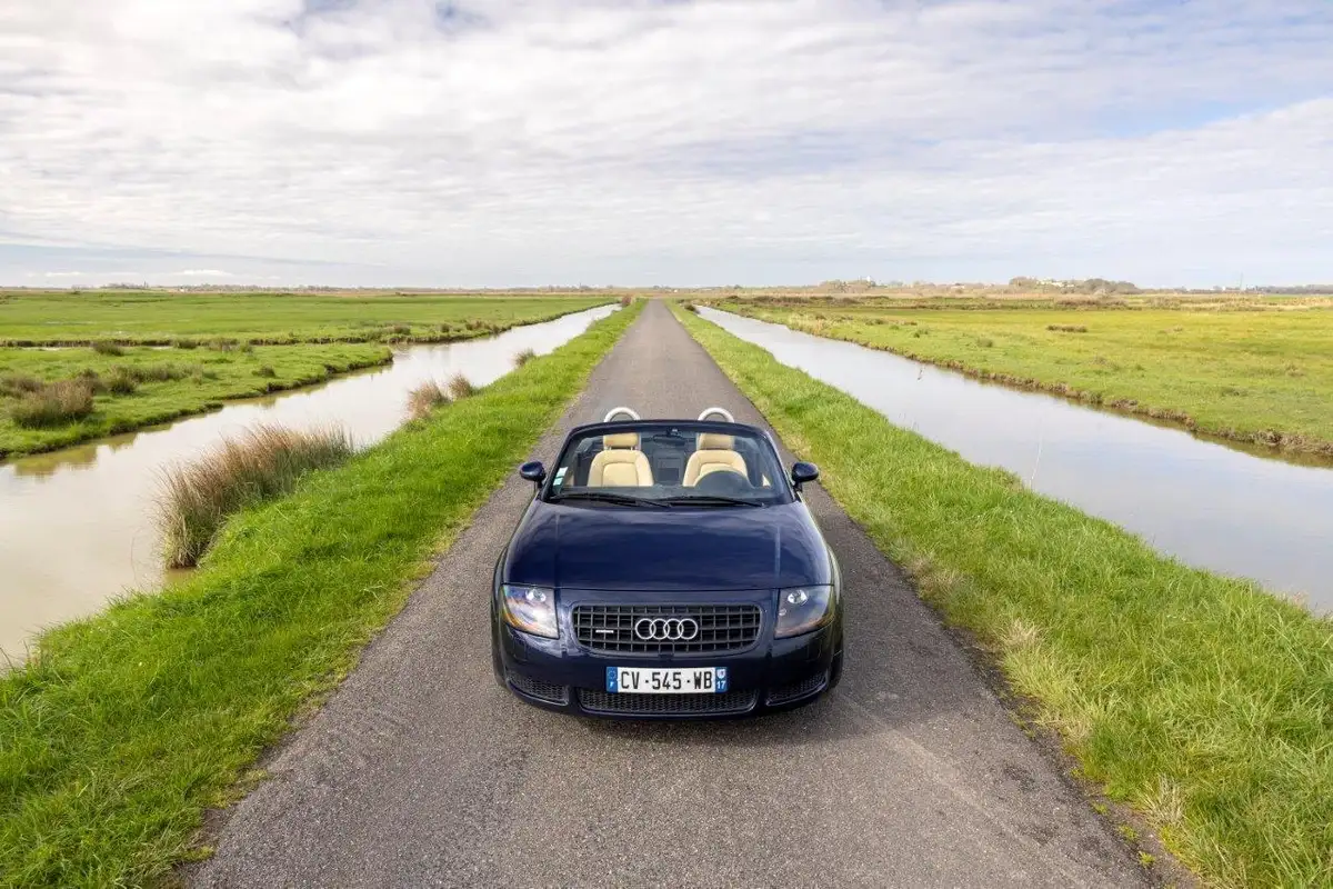 AUDI TT Quattro Roadster